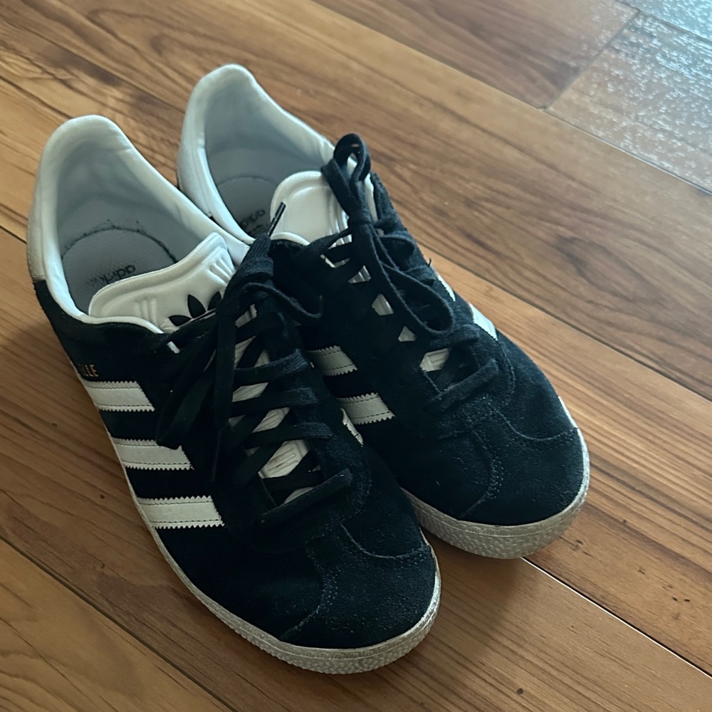Adidas Classic Black and White Trainers